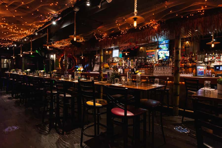 NYC Pub Crawl Experience - Who This Pub Crawl Fits Best (And Who Should Skip It)