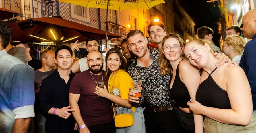 NYE Pub Crawl + VIP Club Entry - What kind of traveler should pick this up?