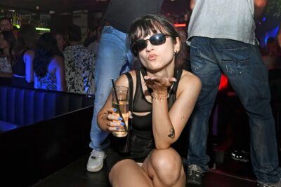 Original Amsterdam Pub Crawl - Free Shots and Discounted Drinks: Where the Value Really Shows
