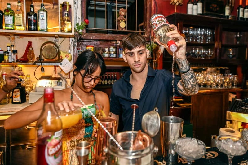Original Hamburg Pub Crawl Sex & Crime St. Pauli Tour - Who this Hamburg pub crawl is for (and who should skip it)