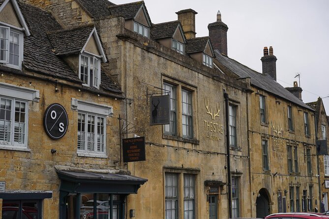 Oxford and Cotswolds Tour with Country Pub Lunch from London - Weather and Walking Tips That Save the Day