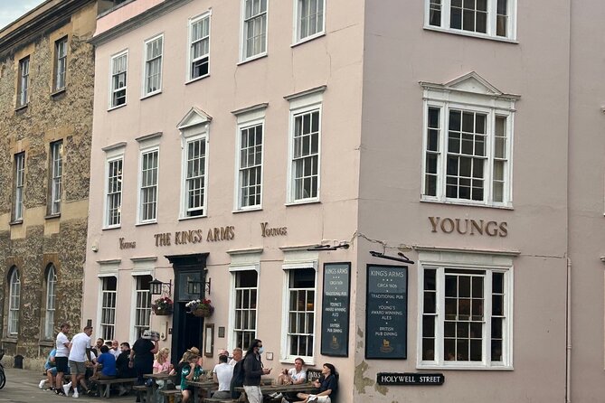 Oxford Pub Tour: Historic Pubs and Local Brews - Turf Tavern: the hidden entrance and the pub story engine