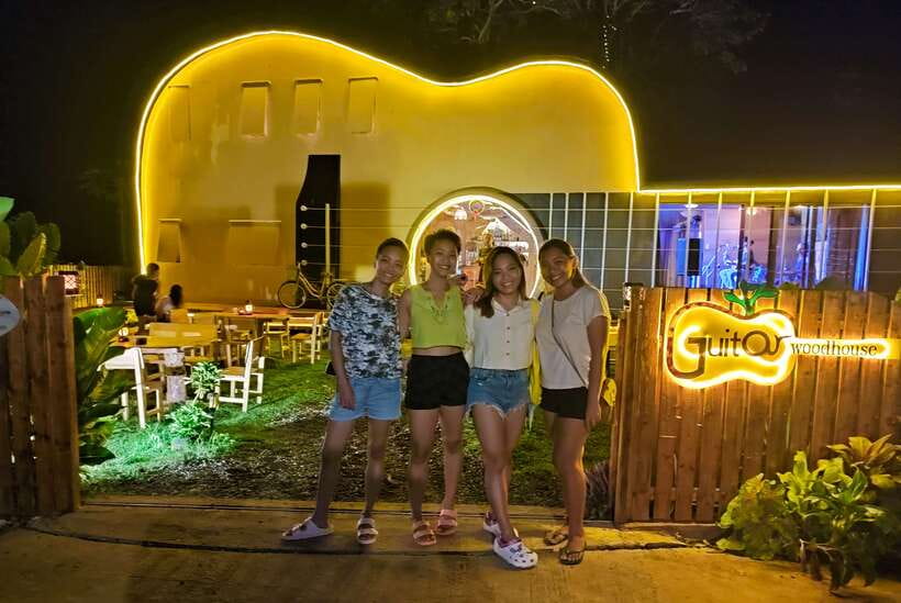 Panglao Bohol Island: Alona Beach Pub Crawl with Drinks - Drinks and price: is $17 actually a good deal?