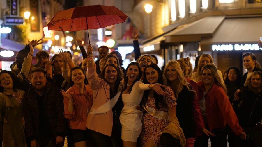 Paris: Latin Quarter Guided Pub Crawl to Bars and Clubs - Meeting at RoadHouse: where the night starts and the group clicks