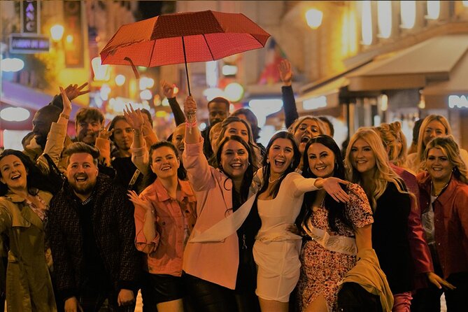 Paris Latin Quarter Pub Crawl Bars and Clubs - Rue de la Huchette Bars: Free Entry and Shot-Deal Momentum