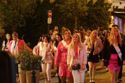 Paris Latin Quarter Pub Crawl Bars and Clubs - The Night’s Route: Notre Dame, the Seine, and a Panthéon Photo Moment