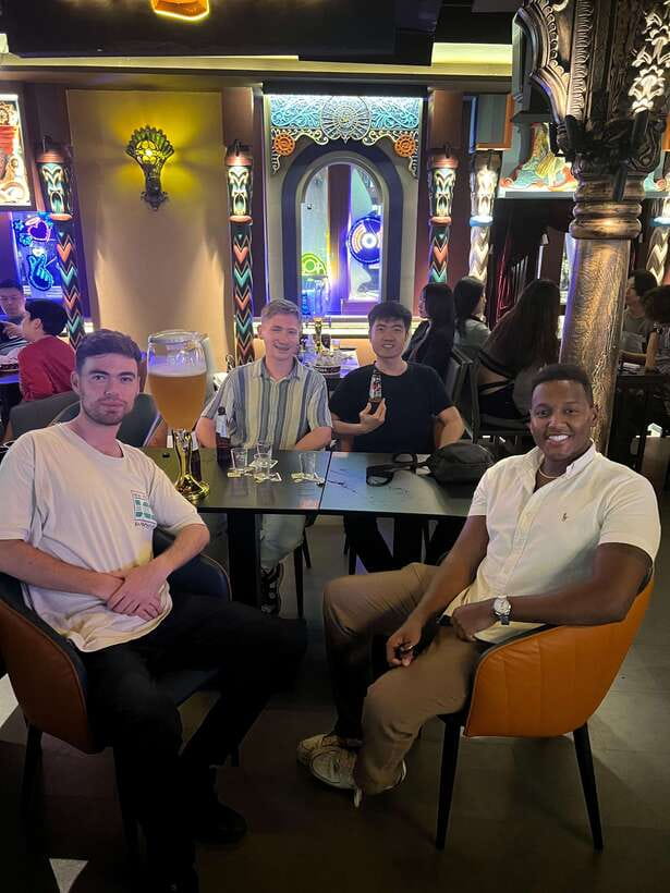 Party Singapore Bespoke Pub Crawl - Who This Pub Crawl Is Best For (And Who Should Skip It)