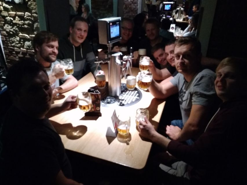 Pilsen: Pub and Club Crawl - The Guide Factor: Humor, Insiders, and Multilingual Support