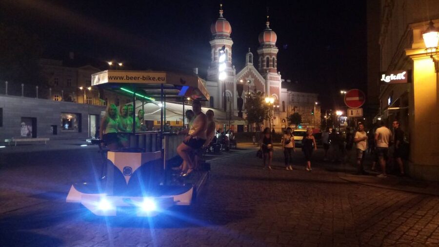 Pilsen: Pub and Club Crawl - Pickup and Meeting Points: Starting Without Stress