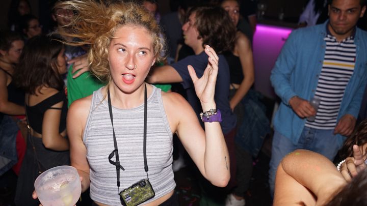 Porto: Pub Crawl with 6 Drinks and VIP Club Entry - Galerias Nightlife in One Plan: 4 Bars Plus a Skip-the-Line Club