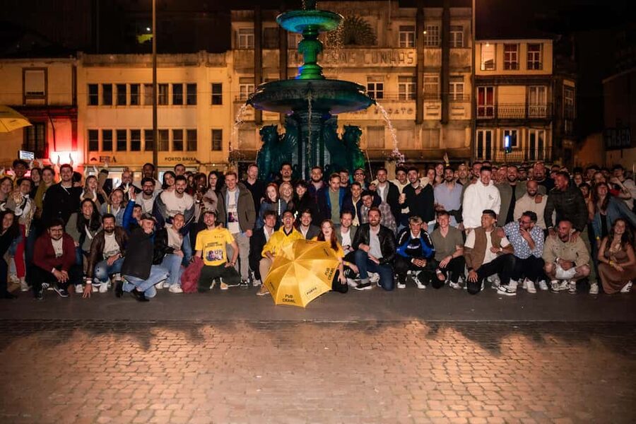 Porto: Pub Crawl with 7 Drinks, Games, and VIP Club Entry - A 5-hour plan that actually feels social