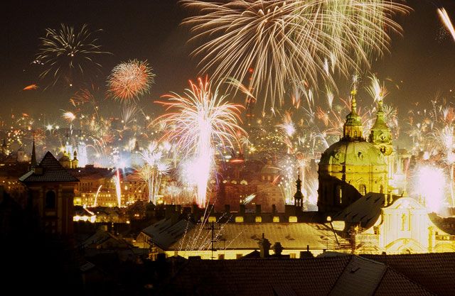 Prague: New Year's Eve Pub Crawl & Karlovy Lazne Club Entry - Drink-smart and party-smart: practical tips that save your night