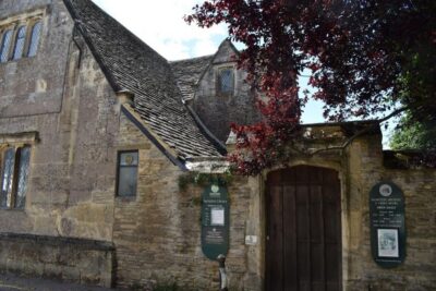 Private Downton Abbey Day Tour, including Pub Lunch - Black Cab Transit: Comfort for the Countryside Leg