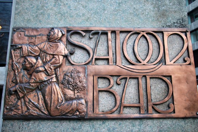 Private Group: Historical Pub Walking Tour of London - Wedding-cake legends, a wordsmith’s life, and courtroom gossip