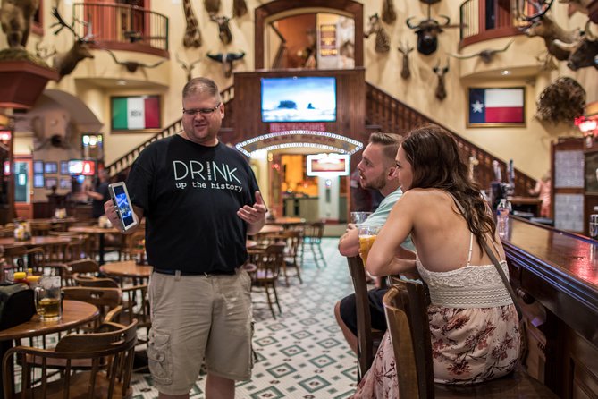 Private History Pub Tour through the Menger & Buckhorn Saloon - Alamo Plaza in 15 minutes: what you’ll actually take away