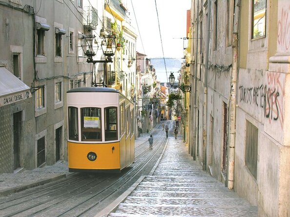 Private Pub Crawl in Lisbon - Key highlights you’ll care about