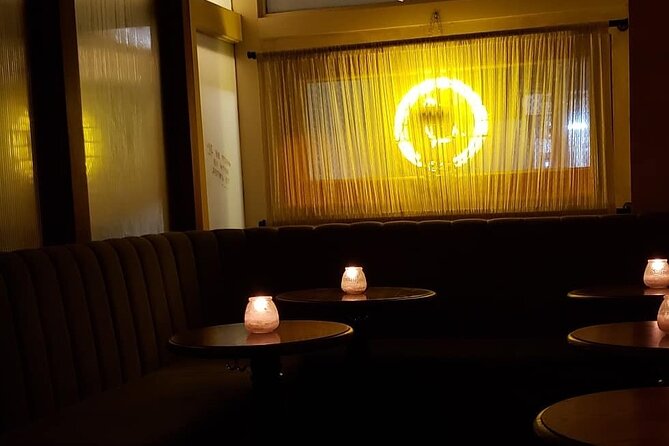 Private Speakeasy Pub Crawl in Chicago with Local Historian - Dress code: how to look the part without turning it into a costume project