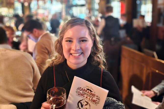 Pub Crawl and Sing along London Experience - The sing-along finale at Mr Fogg’s Tavern: where the night turns