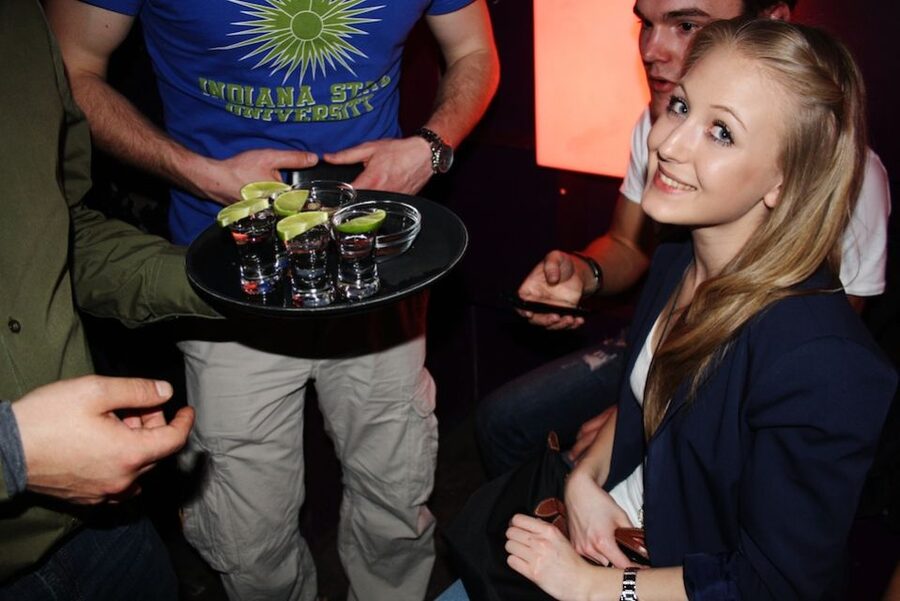 Pub Crawl Cologne Including Admission Fee for Bars and Shots - Dress, Age, and Drinking Rules You Should Not Ignore