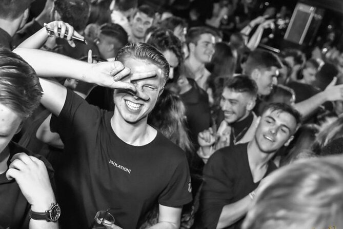 Pub Crawl Madrid by Mad Party Crew - Dress code: the one rule that can ruin your night