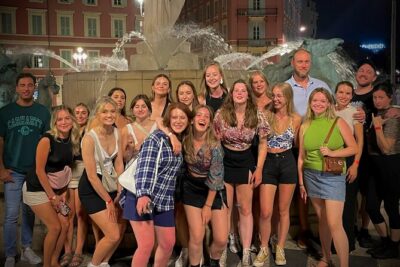 Pub Crawl Nice : Drink, Laugh, Meet the World - Place Masséna: the quick photo break that makes the night feel like Nice