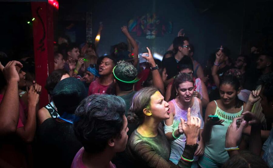 Pub Crawl Nice: Free Shots,Best Bar, Secret Surprise with us - The Best-Bar Finale and the Secret Surprise Twist