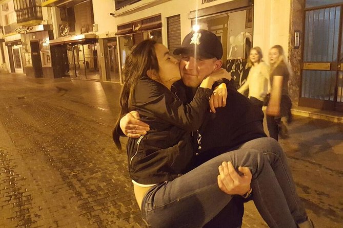 Pub Crawl Porto - The guides and group energy: how the night stays friendly