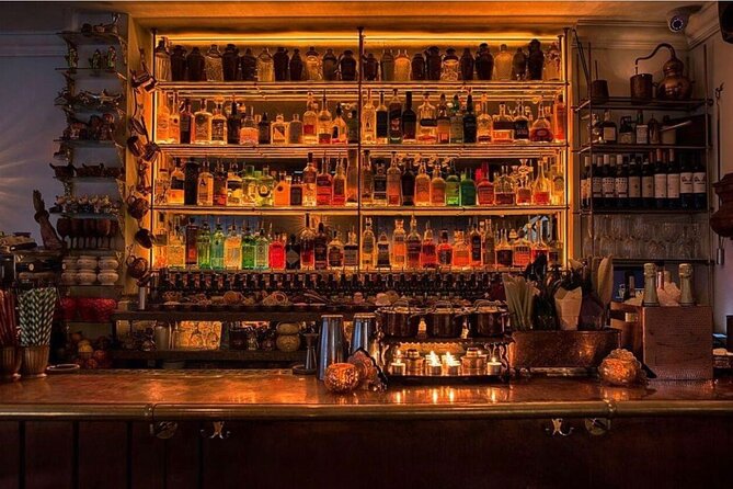 Pub Crawl Tirana - The Bar-to-Club Route: How the Night Typically Flows