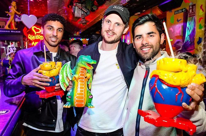 Pub Crawl Valencia by Mad Party Crew - Unic Daily Goodness: The second hour keeps things easy for the group