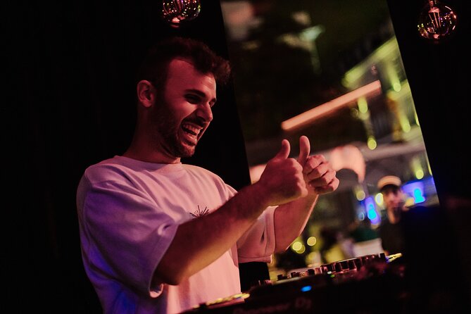 Pub Crawl Valencia | The Biggest | Club Entry Included - What You’ll Do on the Ground: Bars in El Carmen