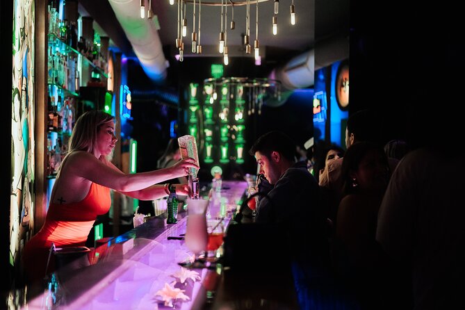 Pub Crawl Valencia | The Biggest | Club Entry Included - The Big-Group Factor: Up to 100 People, Sidewalks Included