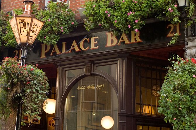 Pub Crawl Walking Tour Through the Heart of Irelands Capital - Stop 4: Ha’penny Bridge Inn and the self-pour Guinness lesson