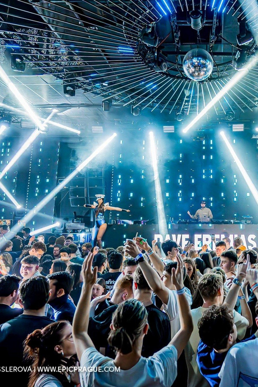 Pub Crawl with Shots and Night Club I Prague - Should You Book This Prague Pub Crawl?