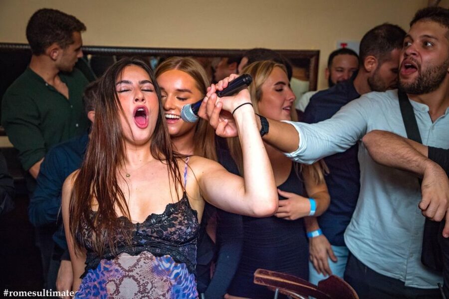 Rome: NYE Pub Crawl and Club - Welcome Shot, Drinking Games, and The Social Rhythm