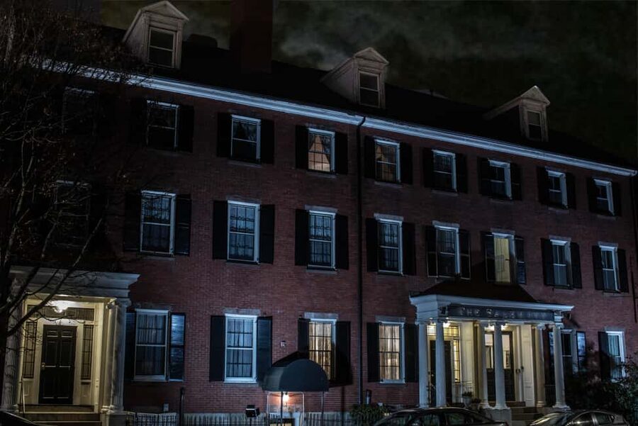 Salem: Boos and Brews Haunted Pub Crawl - Should You Book Salem: Boos and Brews Haunted Pub Crawl?