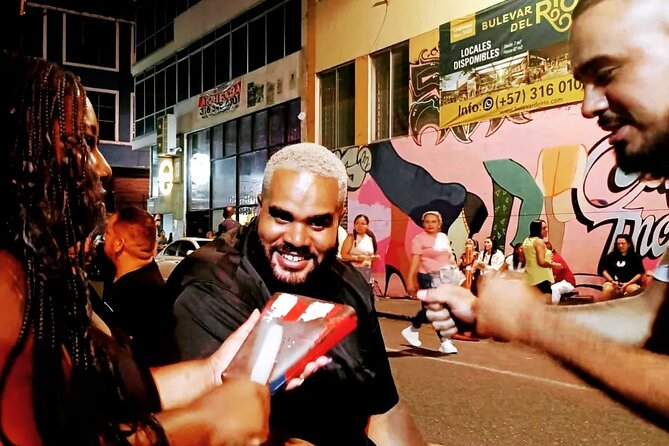 Salsa Bar Hopping in Cali - A 7 pm salsa crawl through Cali’s best-known rhythms