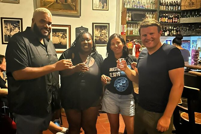 Salsa Bar Hopping in Cali - Stop 1: La Colina Tertuliadero for the easy first steps
