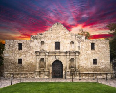 San Antonio: Guided Haunted Pub Crawl - The $34 Price Tag: What You Get (and What You Don’t)