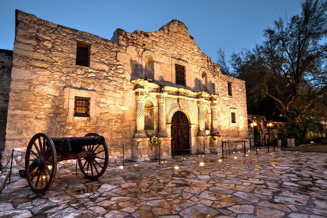 San Antonio Haunted Pub Crawl - The guide is the show: what the best nights have in common