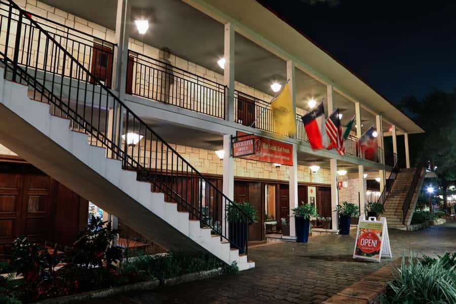 San Antonio: Spirits & Spirits Haunted Pub Crawl - Heading to the Emily Morgan Hotel and the River City route