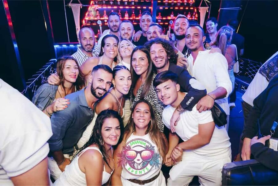 Sarande: Pub Crawl & Boat Party, 6 Shots, 1 Beer Club Entry - What Makes This Crawl Work (and What Could Bite)