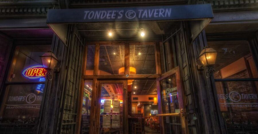 Savannah: Haunted Pub Crawl - The 2-hour plan: a guided after-dark stroll, not a marathon