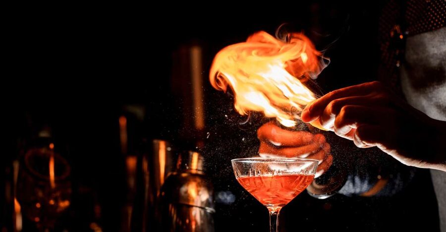 Savannah: Midnight in the Garden Walking Tour and Pub Crawl - What You Get for $35 (and Why It Works)