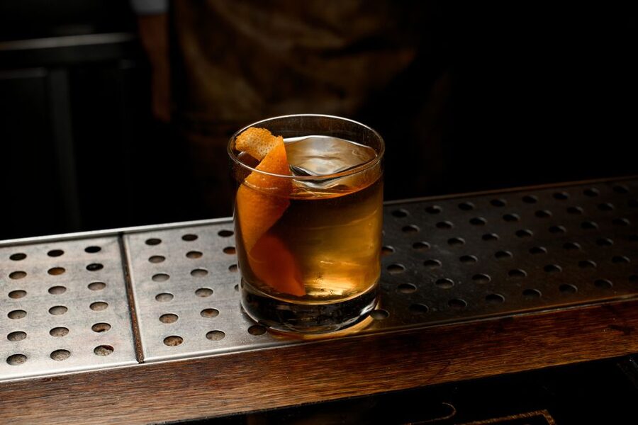 Savannah: True Crime Pub Crawl - Entering Savannah After Dark: Why This Tour Works