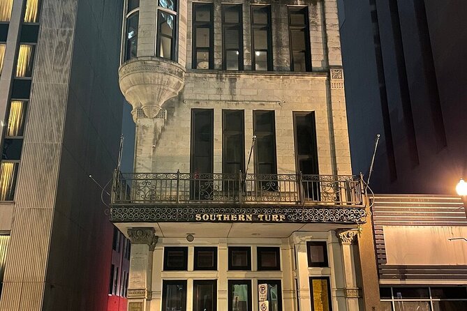Seeking Spirits Haunted Night-Time Pub Crawl in Nashville - Crowds, Hearing, and Pacing: The Stuff You Should Plan For