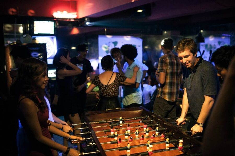Seoul: Pub Crawl - Rules That Matter: Physical ID, Dress Code, and Smoking