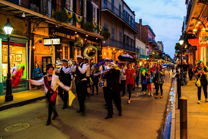 Sin and Tonic Pub Crawl in New Orleans - Stop 4: The Court of Two Sisters and the Axeman Legend