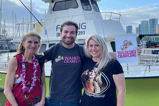 Sips & Secrets of Hawaii Pub Crawl - What group size feels like in practice (and why it’s not just a number)