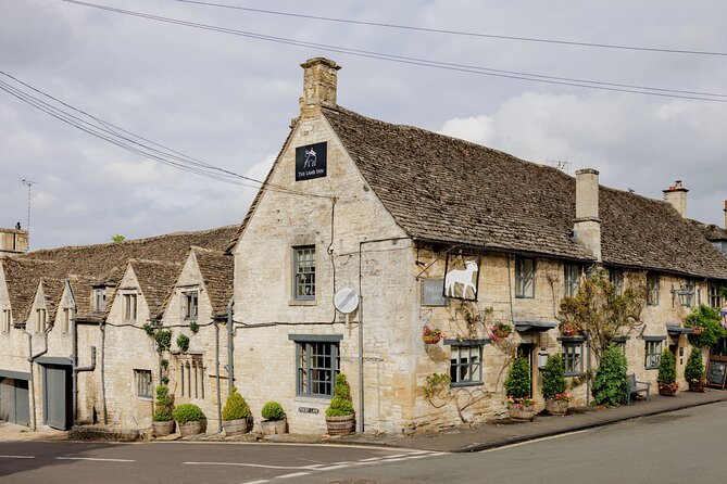 Southampton to London via Cotswold Villages, Oxford & Pub Lunch - Oxford University sites: Divinity School entry plus real walking time