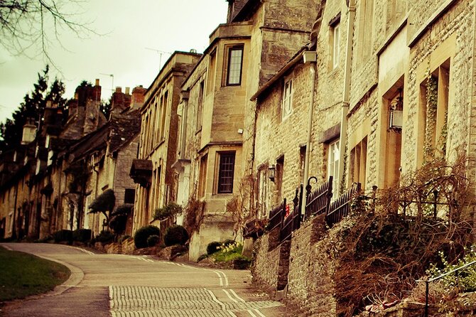 Southampton to London via Cotswold Villages, Oxford & Pub Lunch - Bibury: Arlington Row and the wool trade story you’ll hear on the road